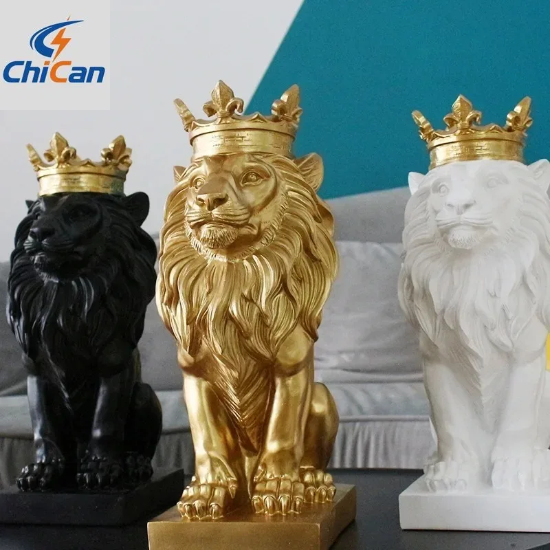 【Hot】Resin Lion Statue Crown Lions Sculpture Animal Figurine Abstract Decoration Home Decor Nordic Model Decor Table Ornaments
【Hot】Resin Lion Statue Crown Lions Sculpture Animal Figurine Abstract Decoration Home Decor Nordic Model Decor Table Ornaments