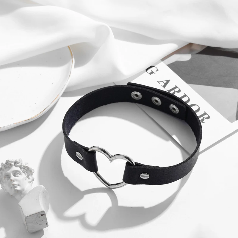 Black Leather Clavicle Chain Collar Vintage Thin PU Choker Necklace For Women New Goth Sensual Jewelry For Women Gift
Black Leather Clavicle Chain Collar Vintage Thin PU Choker Necklace For Women New Goth Sensual Jewelry For Women Gift
