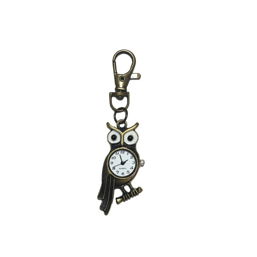 Vintage Design Pocket Watch Quartz Movement Retro Creative Keychain Watch Durable Lightweight Quartz Watch Key Decoration
Vintage Design Pocket Watch Quartz Movement Retro Creative Keychain Watch Durable Lightweight Quartz Watch Key Decoration
