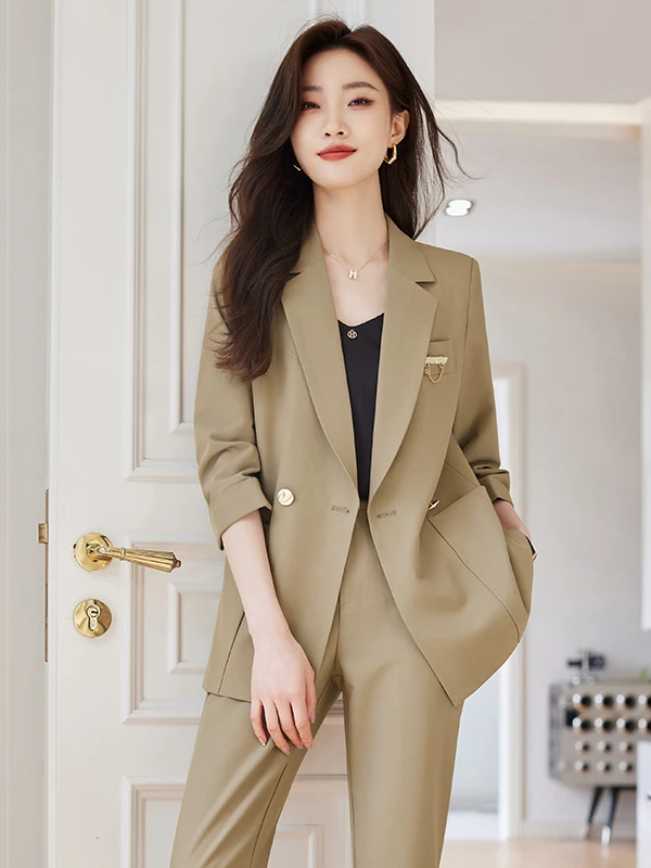Khaki Color Women's Suit Jacket Spring New Style Seven Sleeve Thin Formal Loose High-End Feeling Professional Suit Set
Khaki Color Women's Suit Jacket Spring New Style Seven Sleeve Thin Formal Loose High-End Feeling Professional Suit Set