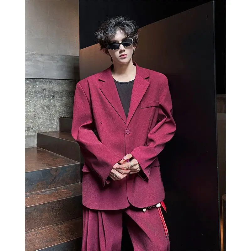 Новый модный повседневный свободный костюм-двойка 2026 года, осенний, в корейском стиле, однобортный, с V-образным вырезом, высококачественный пиджак с подплечниками для мужчин
Новый модный повседневный свободный костюм-двойка 2026 года, осенний, в корейском стиле, однобортный, с V-образным вырезом, высококачественный пиджак с подплечниками для мужчин