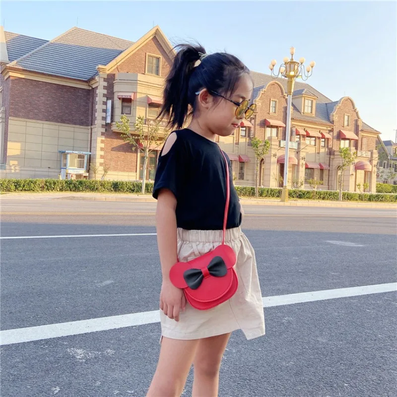 Children's mini small bag cute tide crossbody coin purse net red princess fashionable fashionable little girl bag
Children's mini small bag cute tide crossbody coin purse net red princess fashionable fashionable little girl bag