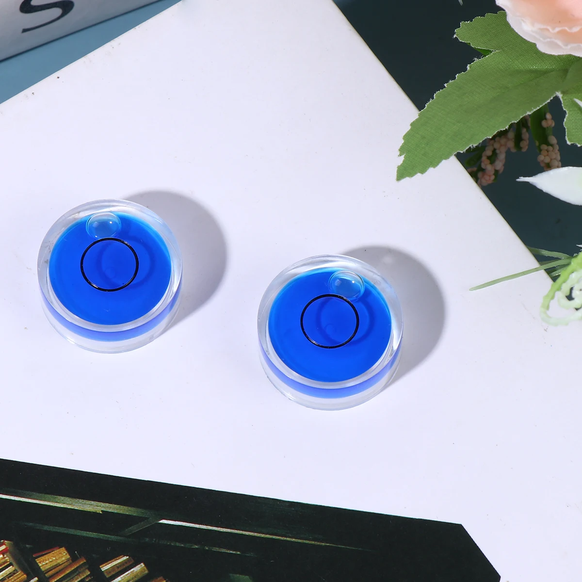 10pcs Circular Bubble Level Horizontal Spirit Level Acrylic High Precision Small leveling Tool for Picture Frame Wall Murals
10pcs Circular Bubble Level Horizontal Spirit Level Acrylic High Precision Small leveling Tool for Picture Frame Wall Murals