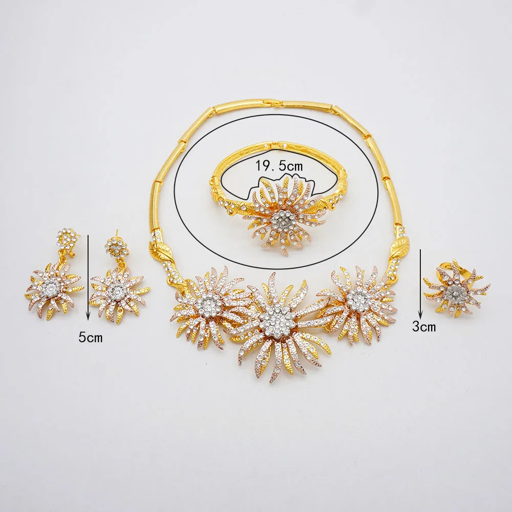 Luxury gold-plated rhinestone jewelry set, wedding bride necklace, bracelet, earrings, flower set
Luxury gold-plated rhinestone jewelry set, wedding bride necklace, bracelet, earrings, flower set