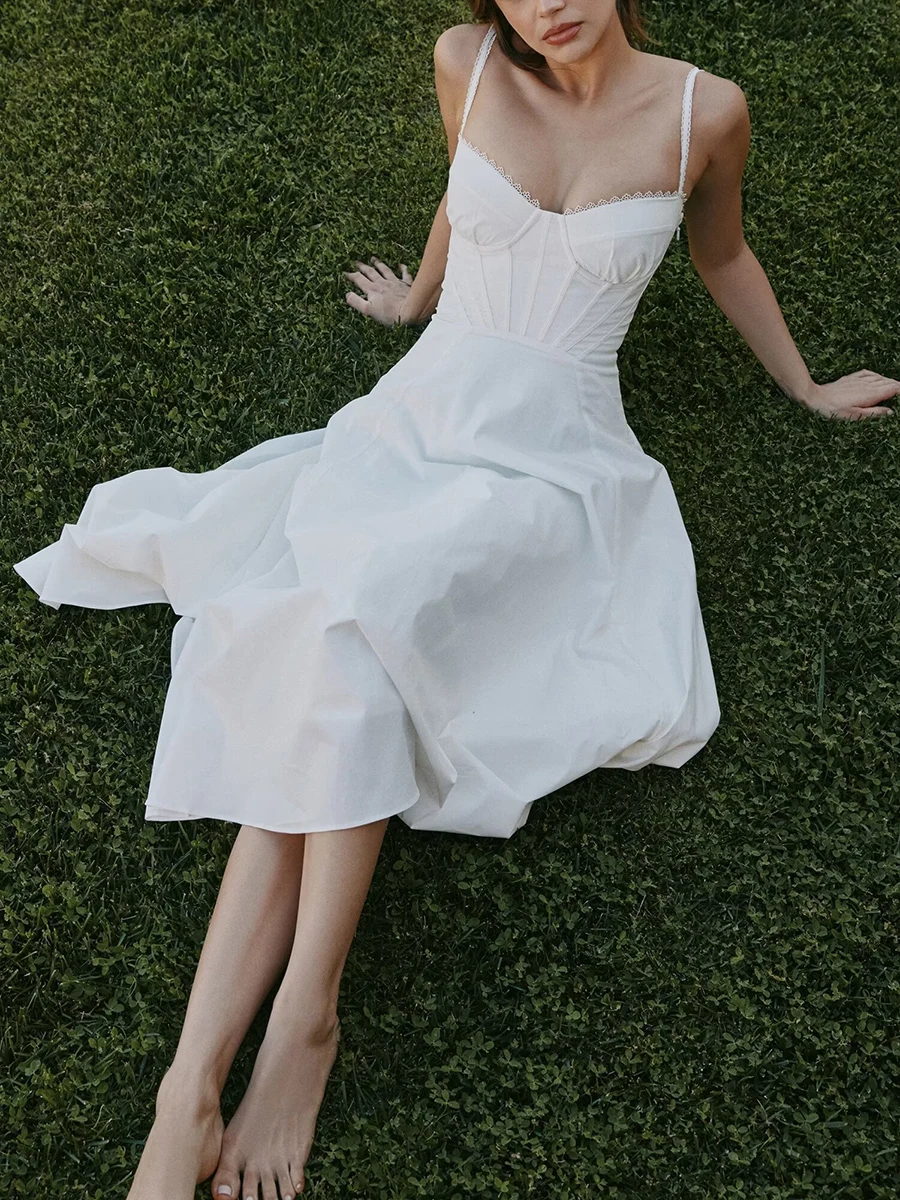 French Style Strapy Maxi Summer Dress Elegant Women Cotton Ruffle White Bandage Sleeveless Backless Vocation Sexy Ladies Dresses
French Style Strapy Maxi Summer Dress Elegant Women Cotton Ruffle White Bandage Sleeveless Backless Vocation Sexy Ladies Dresses