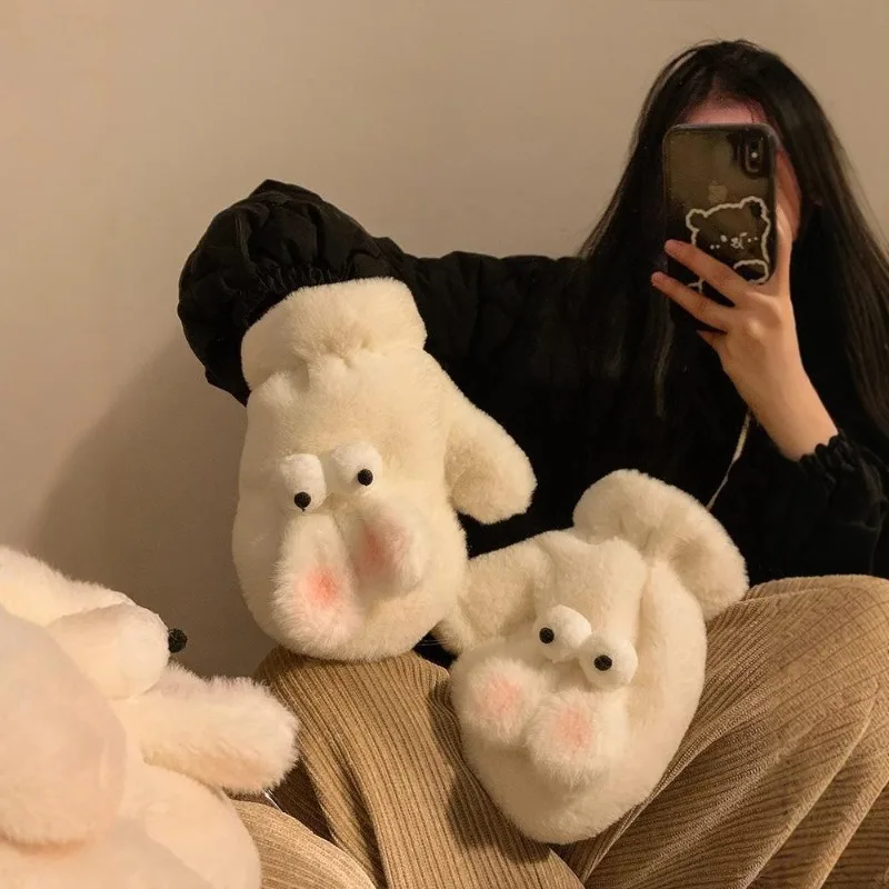 Пара зимних плюшевых перчаток с милым кроликом, сохраняющих тепло осенне-зимних плюшевых новых велосипедных ветрозащитных и морозостойких.
Пара зимних плюшевых перчаток с милым кроликом, сохраняющих тепло осенне-зимних плюшевых новых велосипедных ветрозащитных и морозостойких.