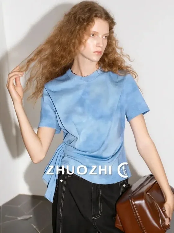 Modern Style Dyed T-Shirt Asymmetric Knot Design Regular Sleeve Length round Neckline Casual Fashionable Top for Women
Modern Style Dyed T-Shirt Asymmetric Knot Design Regular Sleeve Length round Neckline Casual Fashionable Top for Women