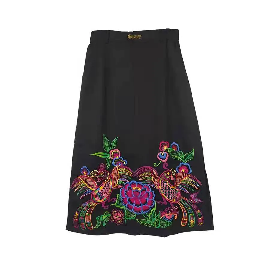 High waist women's skirt Cotton embroidered A-LINE black skirts Vintage fashion boho Long skirt
High waist women's skirt Cotton embroidered A-LINE black skirts Vintage fashion boho Long skirt