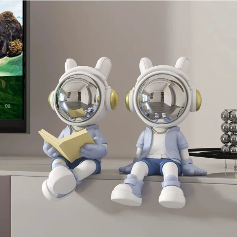 1pc Creative Resin Astronaut Image Light Luxury Listening To Song Astronaut Decorative Image Desktop Design Astronaut Image
1pc Creative Resin Astronaut Image Light Luxury Listening To Song Astronaut Decorative Image Desktop Design Astronaut Image