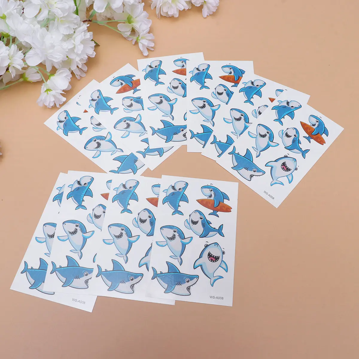 10 шт. ярких креативных бумажных наклеек с акулами для вечеринок
10 шт. ярких креативных бумажных наклеек с акулами для вечеринок