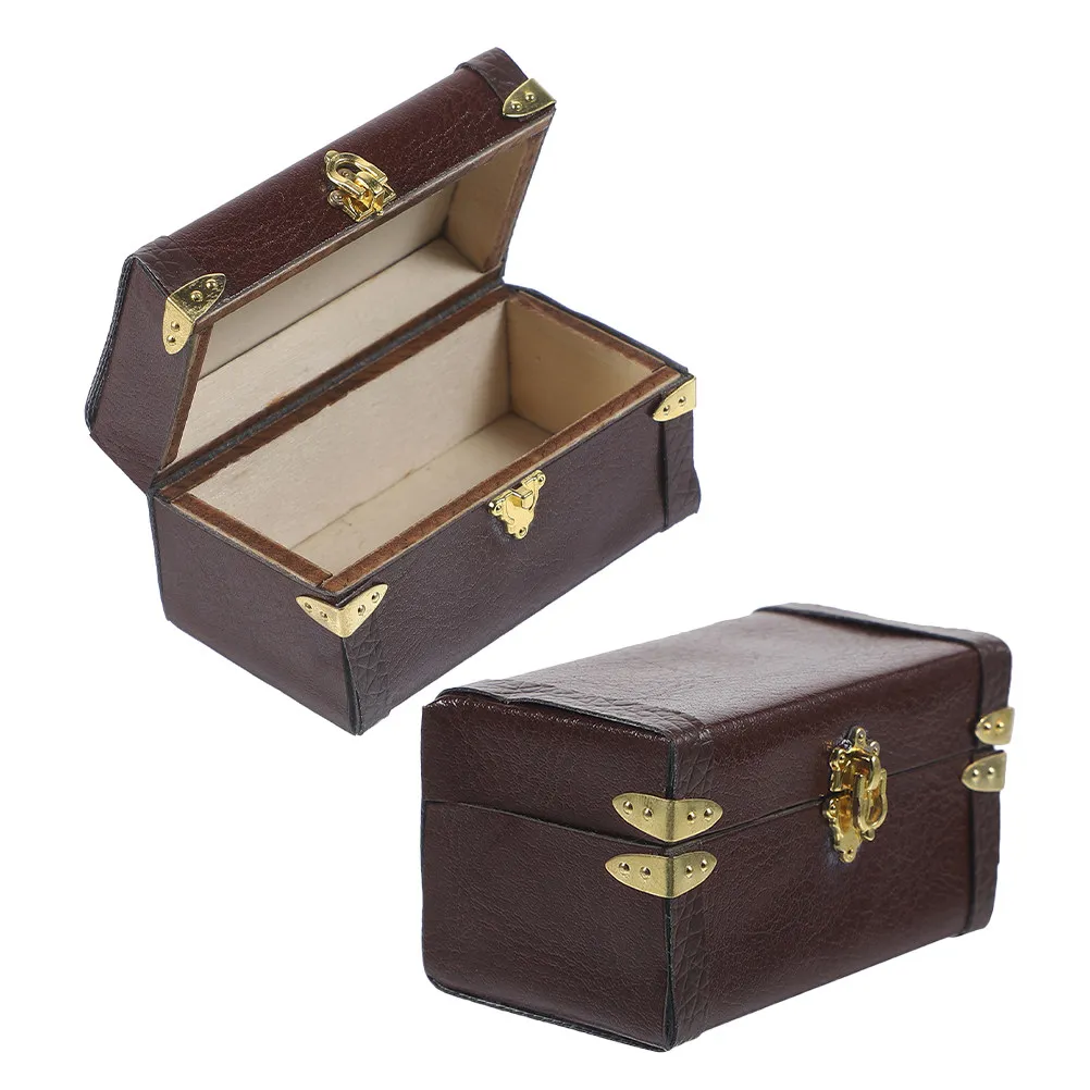 2 шт. миниатюрных винтажных чемоданов для кукольного домика, декор для дома, масштаб 1:12, аксессуар для комнаты
2 шт. миниатюрных винтажных чемоданов для кукольного домика, декор для дома, масштаб 1:12, аксессуар для комнаты