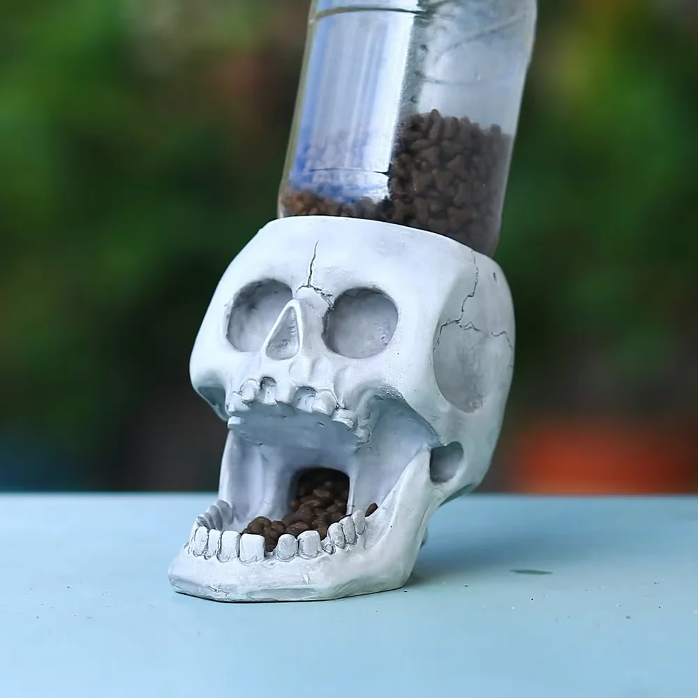 Creative Skull Birds Feeder Resin Statue Garden Tree Hang Decor Outdoor Home Office Pets Feeder Halloween Decoration Ornament
Creative Skull Birds Feeder Resin Statue Garden Tree Hang Decor Outdoor Home Office Pets Feeder Halloween Decoration Ornament