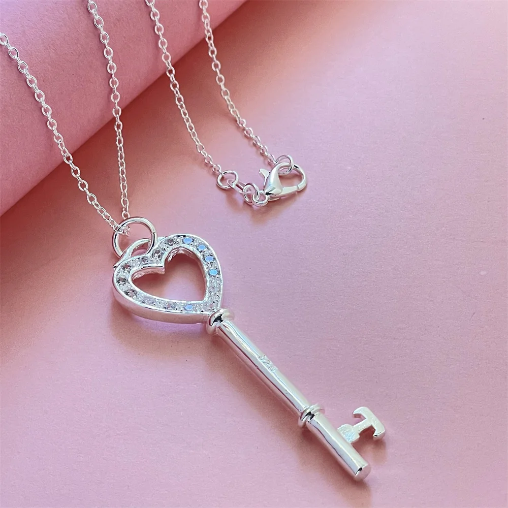 925 Silver Necklace With Heart-Shaped Key Inlaid With Zircon Pendant, Suitable For Men And Women To Wear Daily
925 Silver Necklace With Heart-Shaped Key Inlaid With Zircon Pendant, Suitable For Men And Women To Wear Daily