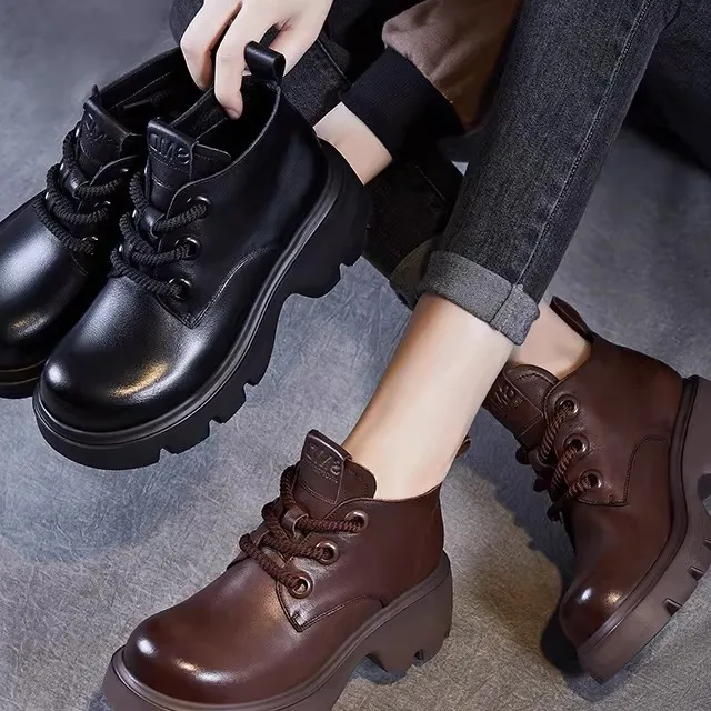 High-Top Women's Boots Thick Bottom Lace-Up Short Boots Retro British Style Ankle Boots Leather Shoes Comfortable All-Season
High-Top Women's Boots Thick Bottom Lace-Up Short Boots Retro British Style Ankle Boots Leather Shoes Comfortable All-Season