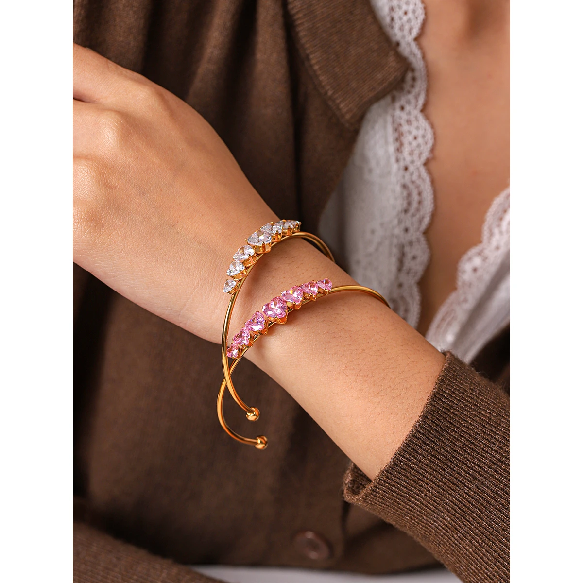 Open Bangle Round Heart Zircon Cuff Bracelet 18K Gold Plated Stainless Steel Minimalist Fashion Jewelry Gift For Women
Open Bangle Round Heart Zircon Cuff Bracelet 18K Gold Plated Stainless Steel Minimalist Fashion Jewelry Gift For Women