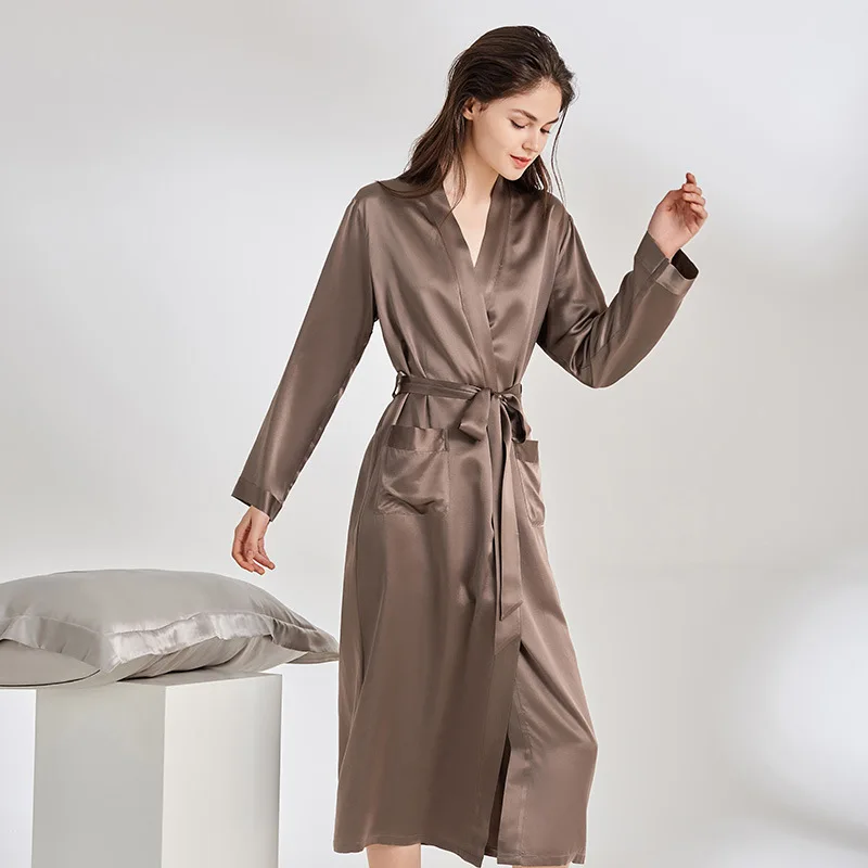 22MM 100 Mulberry Silk Women's Kimono Long Robes Silk Maxi Bath Robe Nightwear Sexy Lingerie Nightdress Silk Gowns Nightgowns
22MM 100 Mulberry Silk Women's Kimono Long Robes Silk Maxi Bath Robe Nightwear Sexy Lingerie Nightdress Silk Gowns Nightgowns