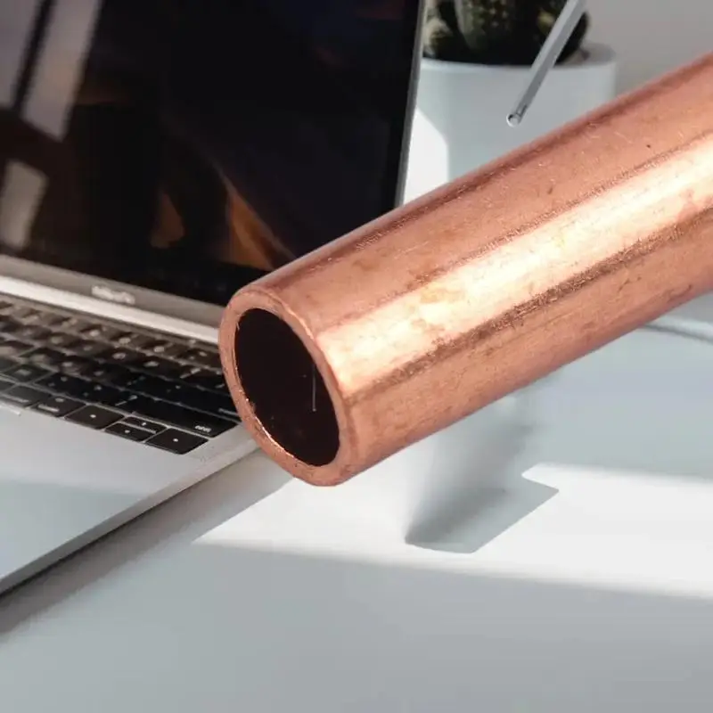 Прочный немагнитный паяльный наконечник из чистой меди 900 пробы для электрического паяльника.
Прочный немагнитный паяльный наконечник из чистой меди 900 пробы для электрического паяльника.