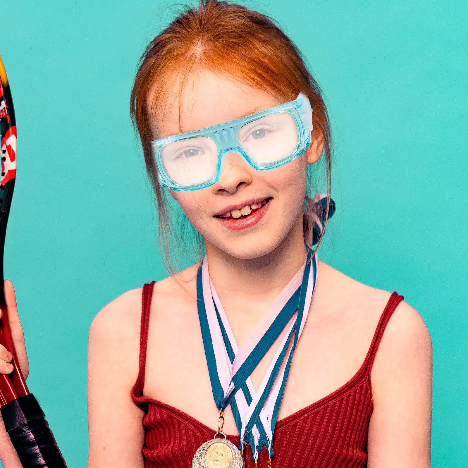 Uv400 Shockproof Sports Goggles Blue Detachable Frame Anti-Glare Lens for Basketball Football Tennis Cycling Hiking Athletic
Uv400 Shockproof Sports Goggles Blue Detachable Frame Anti-Glare Lens for Basketball Football Tennis Cycling Hiking Athletic