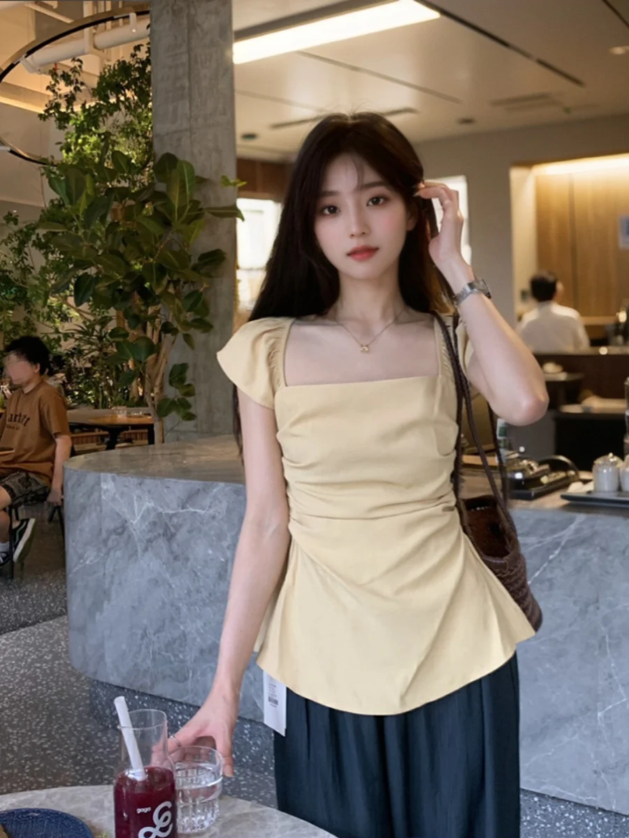 Korean Sle Summer New Faion Versatile Design High-End Small ence Square Collar Flng Sve Women's irt Top
Korean Sle Summer New Faion Versatile Design High-End Small ence Square Collar Flng Sve Women's irt Top