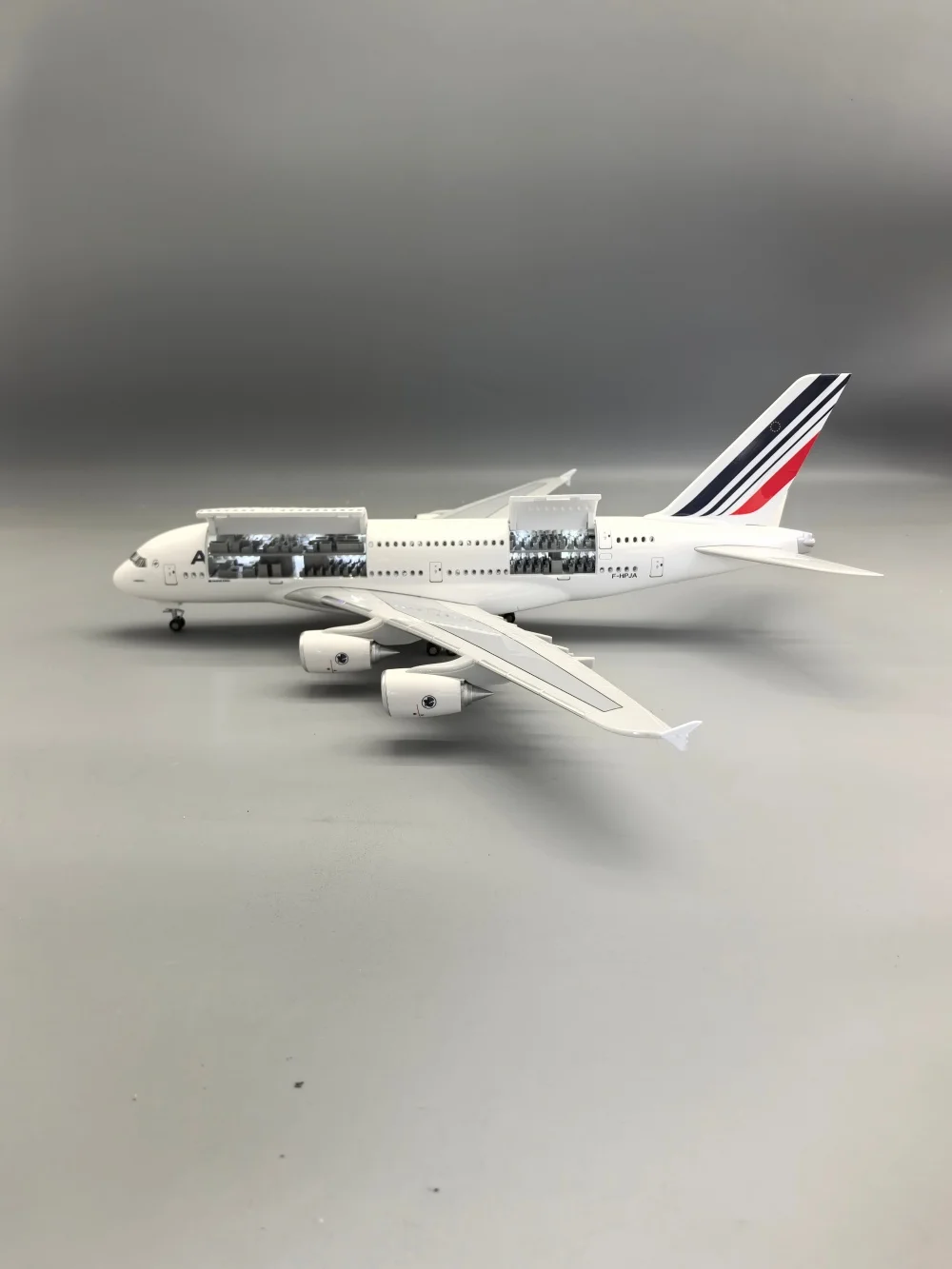 A380 France Airways 47cm Resin Diecast Airplane Model Kit With Lights And Double Door Aircraft Collectible Gift Desk Decoration
A380 France Airways 47cm Resin Diecast Airplane Model Kit With Lights And Double Door Aircraft Collectible Gift Desk Decoration