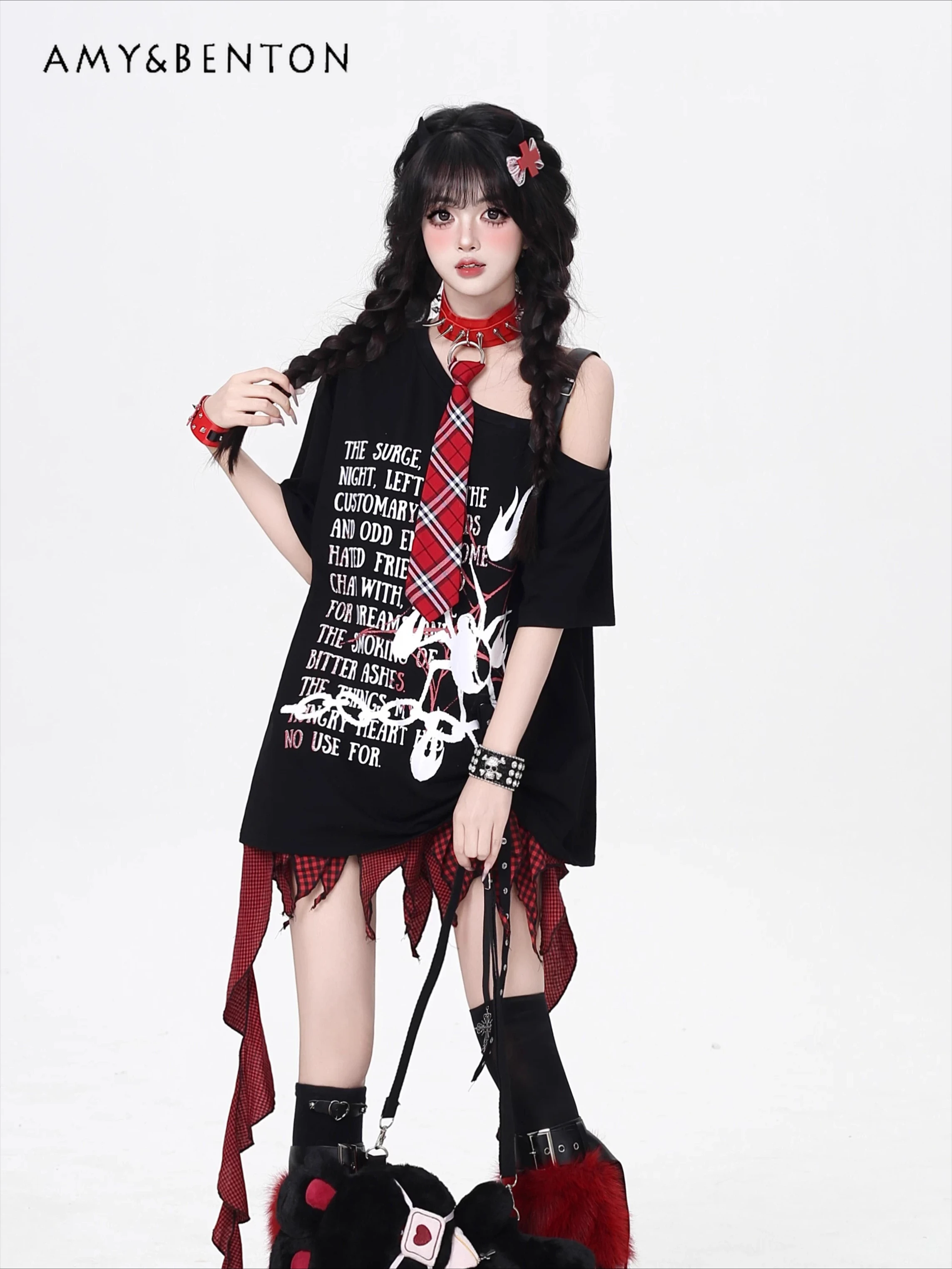 Original Sweet Cool Subculture Spider Print Off-shoulder Short-sleeved Top Summer New Gothic Oversized T Shirt Punk Style Tops
Original Sweet Cool Subculture Spider Print Off-shoulder Short-sleeved Top Summer New Gothic Oversized T Shirt Punk Style Tops