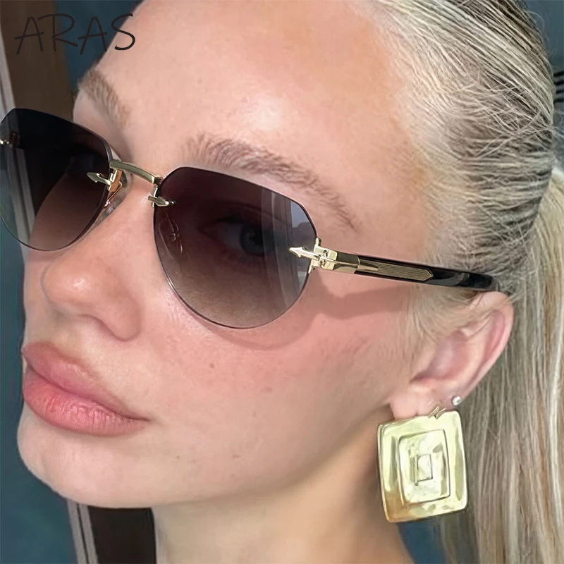2026 Fashion Square Rimless Sunglasses Women Vintage Gold Metal Frameless Polygon Sun Glasses Lady Pilot Eyewear Cut Edge Shades
2026 Fashion Square Rimless Sunglasses Women Vintage Gold Metal Frameless Polygon Sun Glasses Lady Pilot Eyewear Cut Edge Shades