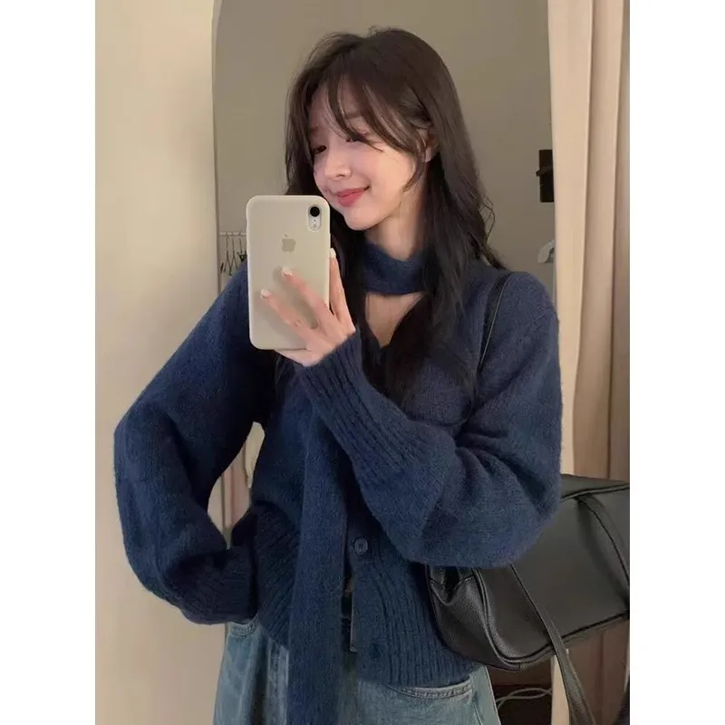 Chic Autumn Winter Vintage Knitted Long Sve V-Ne Soft Cozy Single Button Versatile Slimming Outerwear with Scarf
Chic Autumn Winter Vintage Knitted Long Sve V-Ne Soft Cozy Single Button Versatile Slimming Outerwear with Scarf