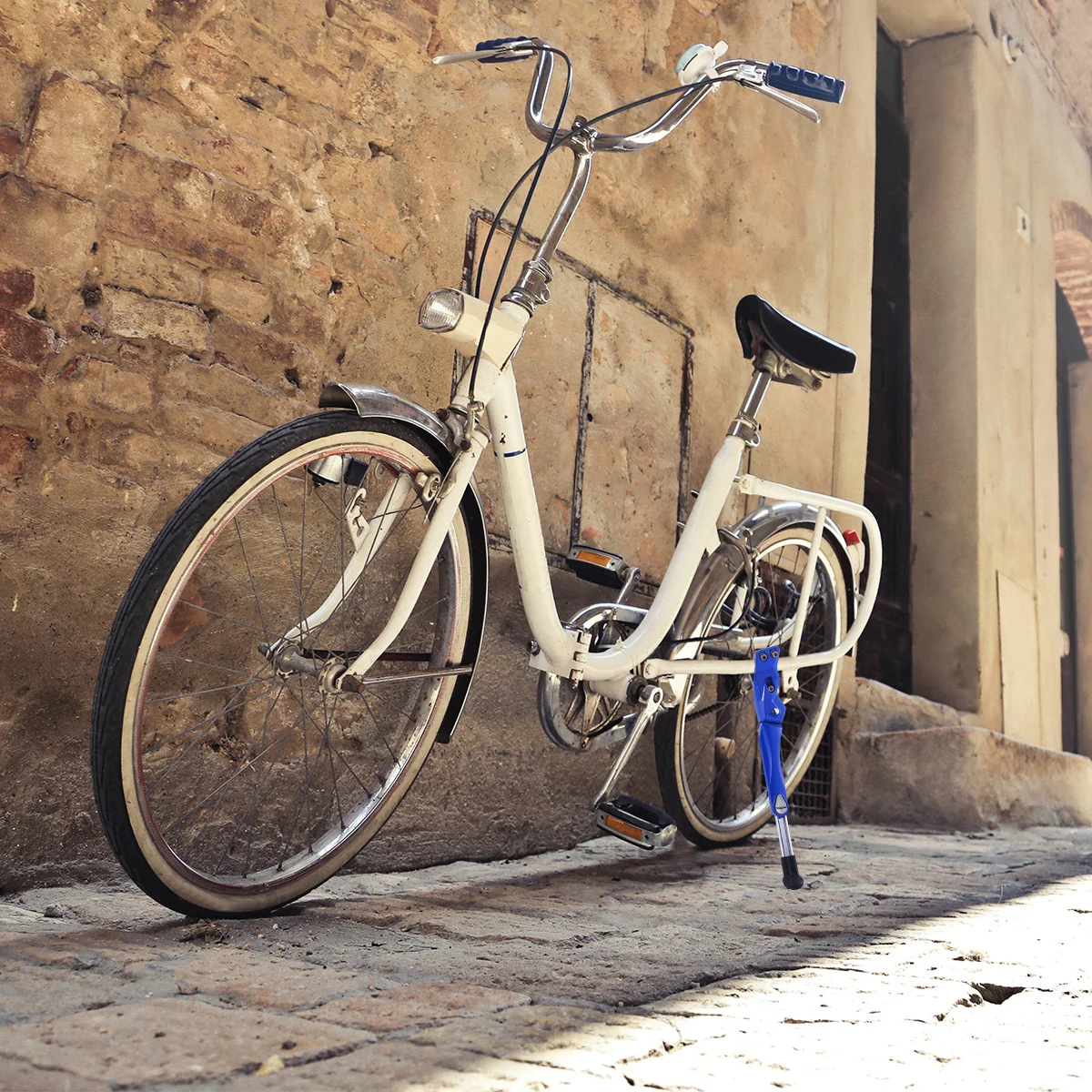 Aluminum Alloy Foot Side Support Kick Stand Blue Suitable Mountain Bike Parking Rack Non-Slip Stand Riding Supplies
Aluminum Alloy Foot Side Support Kick Stand Blue Suitable Mountain Bike Parking Rack Non-Slip Stand Riding Supplies