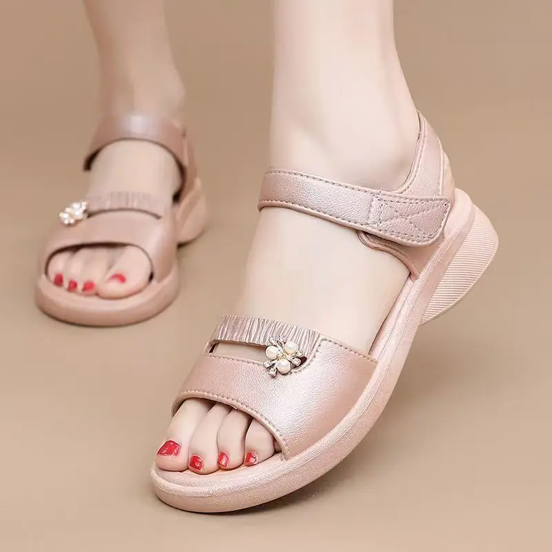 Summer New Women's Thick Sole Peep Toe Sandals Soft Sole Non Slip Velcro Flat Sole Outdoor Beach Sandals Versatile Modern Sandal
Summer New Women's Thick Sole Peep Toe Sandals Soft Sole Non Slip Velcro Flat Sole Outdoor Beach Sandals Versatile Modern Sandal
