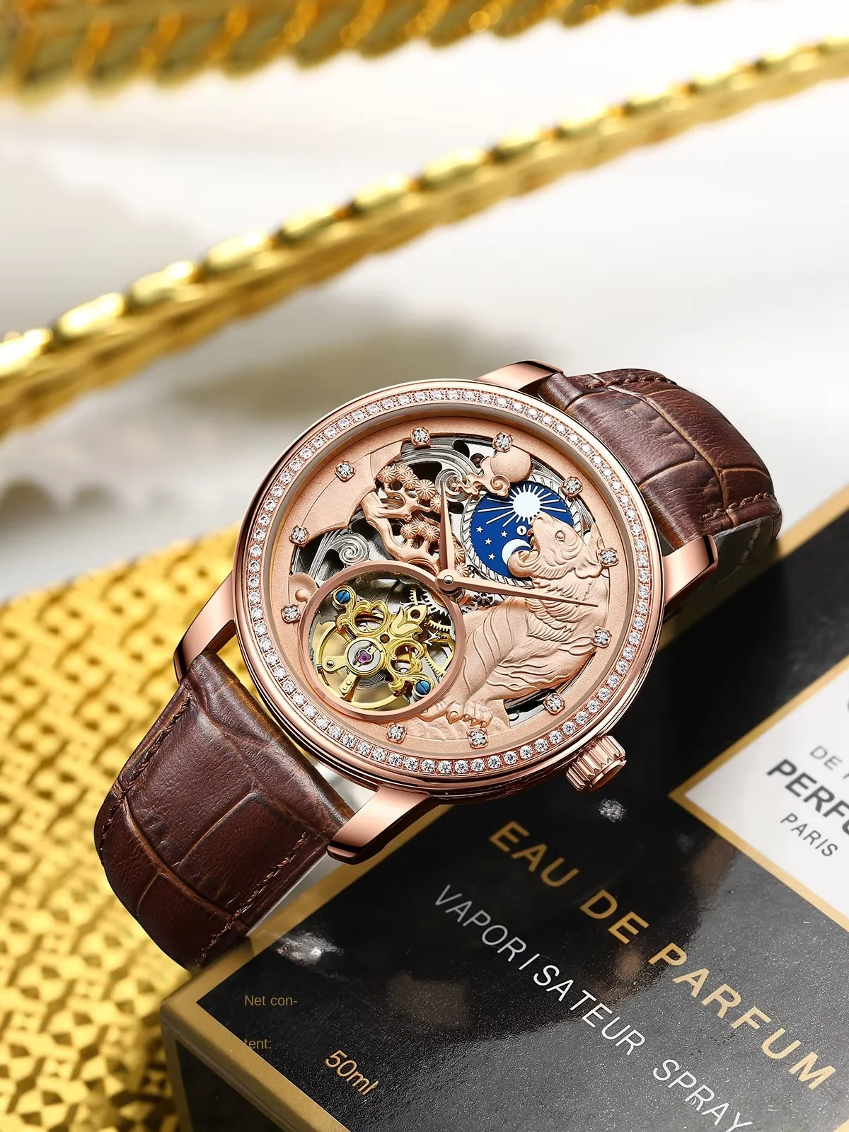 AILANG Automatic Mechanical Watch for Men Luxury 3D Embossment Tiger Skeleton Watch Moon Phase Choice Day Wristwatch
AILANG Automatic Mechanical Watch for Men Luxury 3D Embossment Tiger Skeleton Watch Moon Phase Choice Day Wristwatch