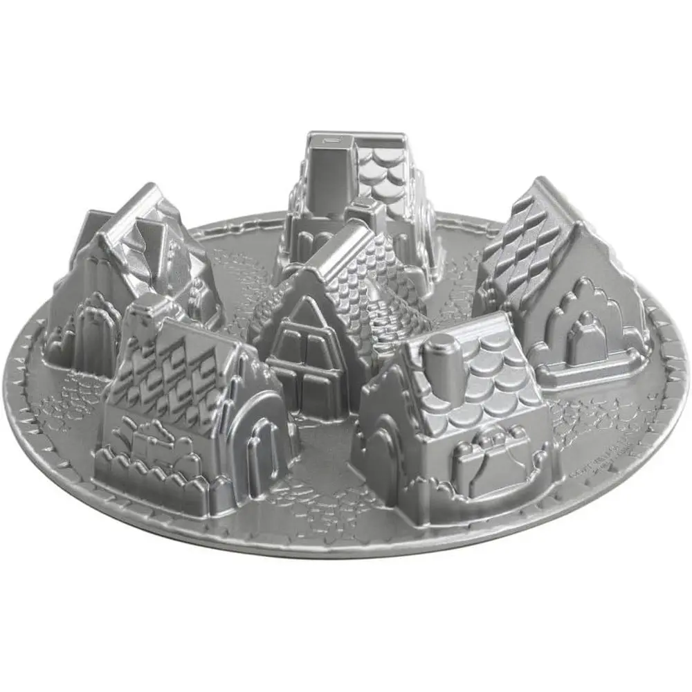 Cozy Village Gingerbread House, 6 Cups, Silver
Cozy Village Gingerbread House, 6 Cups, Silver