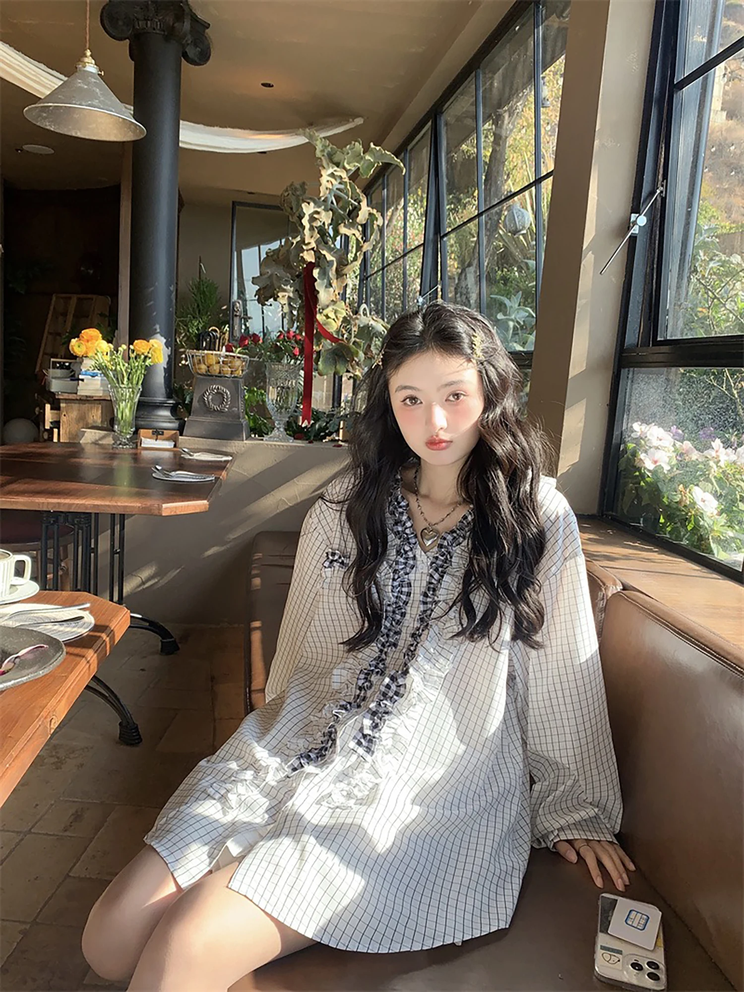 Vanwen клетчатый свободный женский топ с v-образным вырезом и деревянными ушками, осенний милый солнцезащитный топ, дышащий длинный све
Vanwen клетчатый свободный женский топ с v-образным вырезом и деревянными ушками, осенний милый солнцезащитный топ, дышащий длинный све