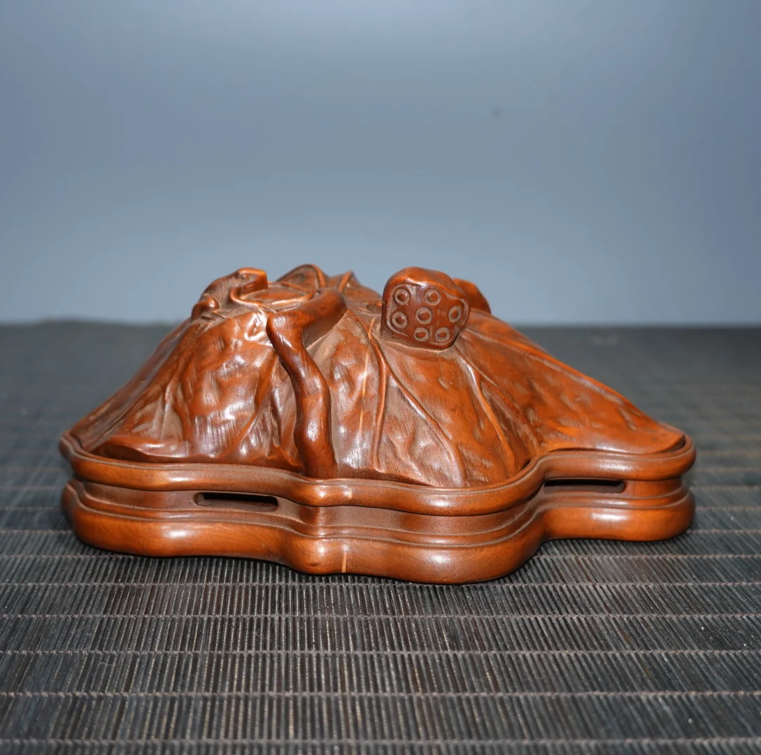 6"Old Xizang Folk Collection Old Boxwood Lotus pattern Lotus root incense burner Gather fortune Ornament Town house
6"Old Xizang Folk Collection Old Boxwood Lotus pattern Lotus root incense burner Gather fortune Ornament Town house