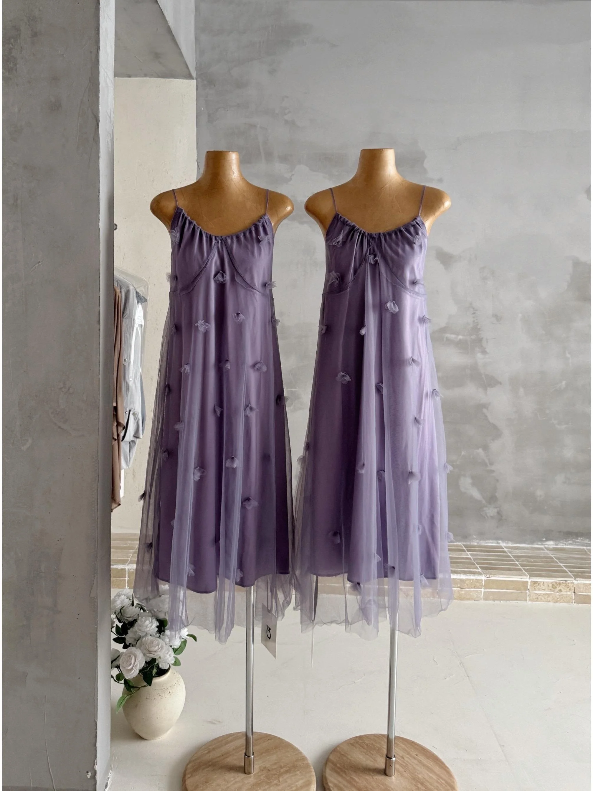 Elegant Purple Strapless Gown with 3D Flower Design for Women Summer Citywalk French Style Polyester Fiber Long Dress
Elegant Purple Strapless Gown with 3D Flower Design for Women Summer Citywalk French Style Polyester Fiber Long Dress
