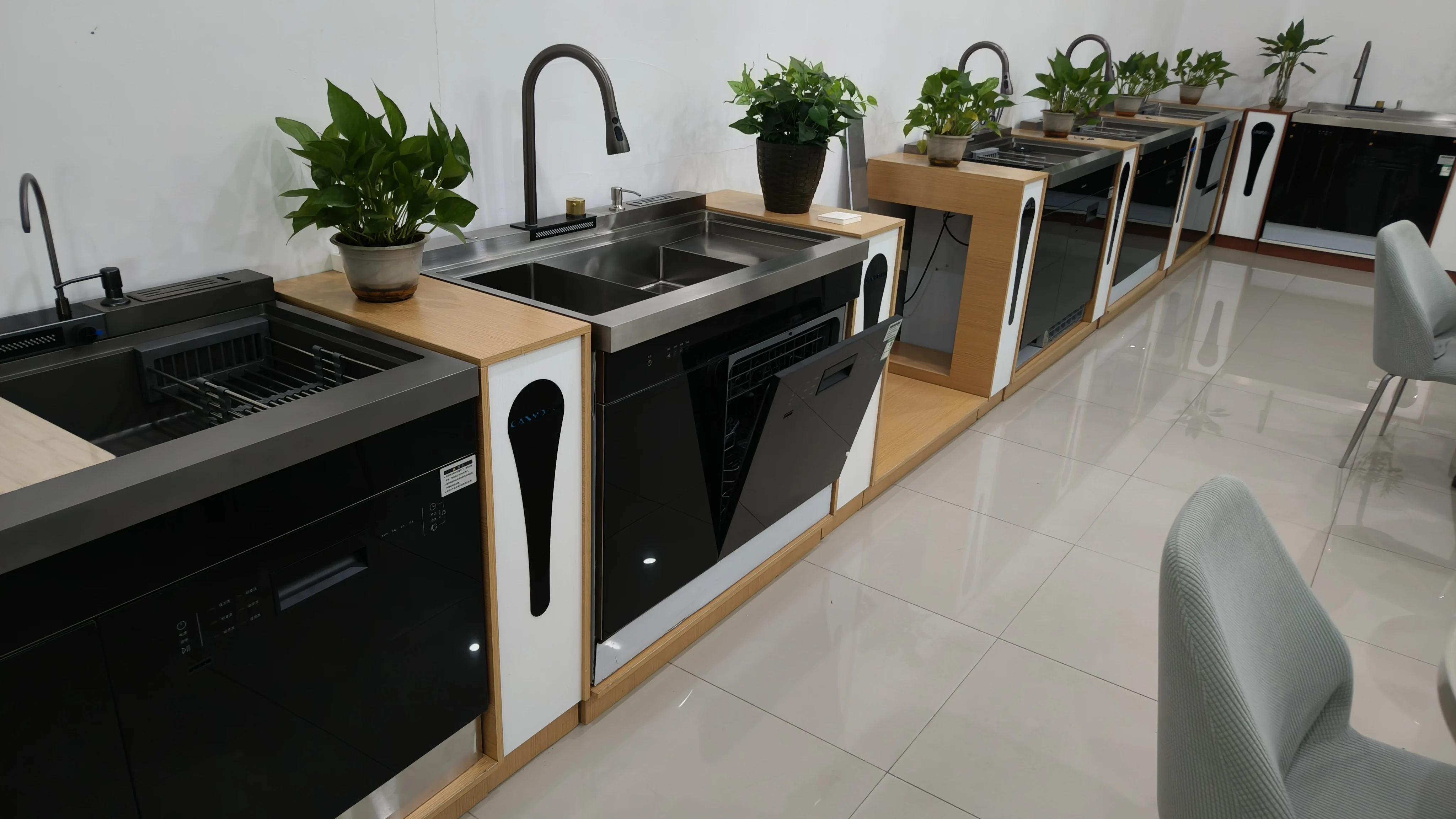 Встроенная раковина, посудомоечная машина, заводская розетка, 1400 Вт, кухонная уборка, посудомоечная машина, простая установка, 360 ° Вращающийся смеситель Freestan
Встроенная раковина, посудомоечная машина, заводская розетка, 1400 Вт, кухонная уборка, посудомоечная машина, простая установка, 360 ° Вращающийся смеситель Freestan