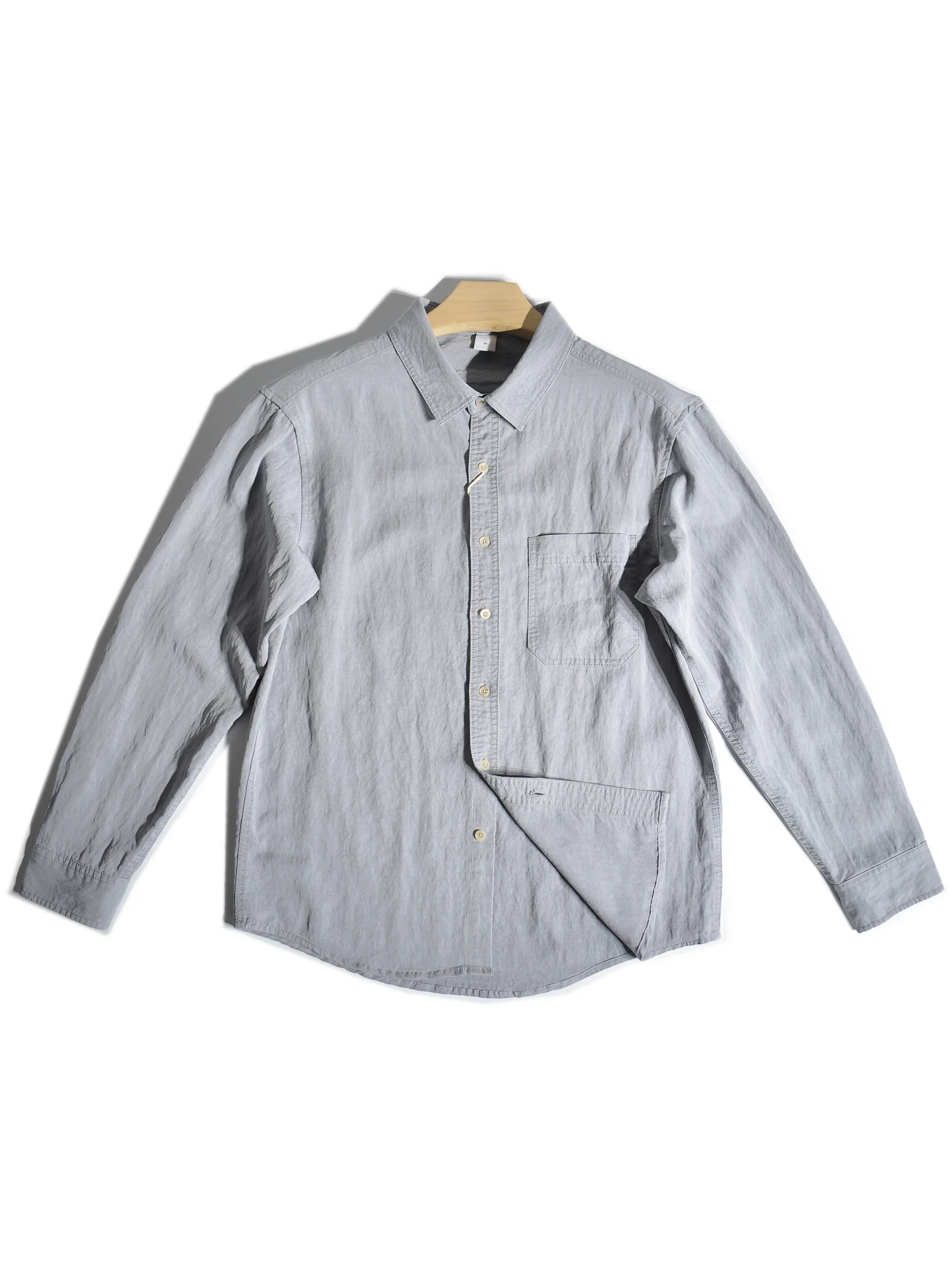 Loose Casual Long Sve Men's irt Lightweight Classic Sle Pure Color Spring Faion Breathable Comfortable Lenzing Fabric
Loose Casual Long Sve Men's irt Lightweight Classic Sle Pure Color Spring Faion Breathable Comfortable Lenzing Fabric