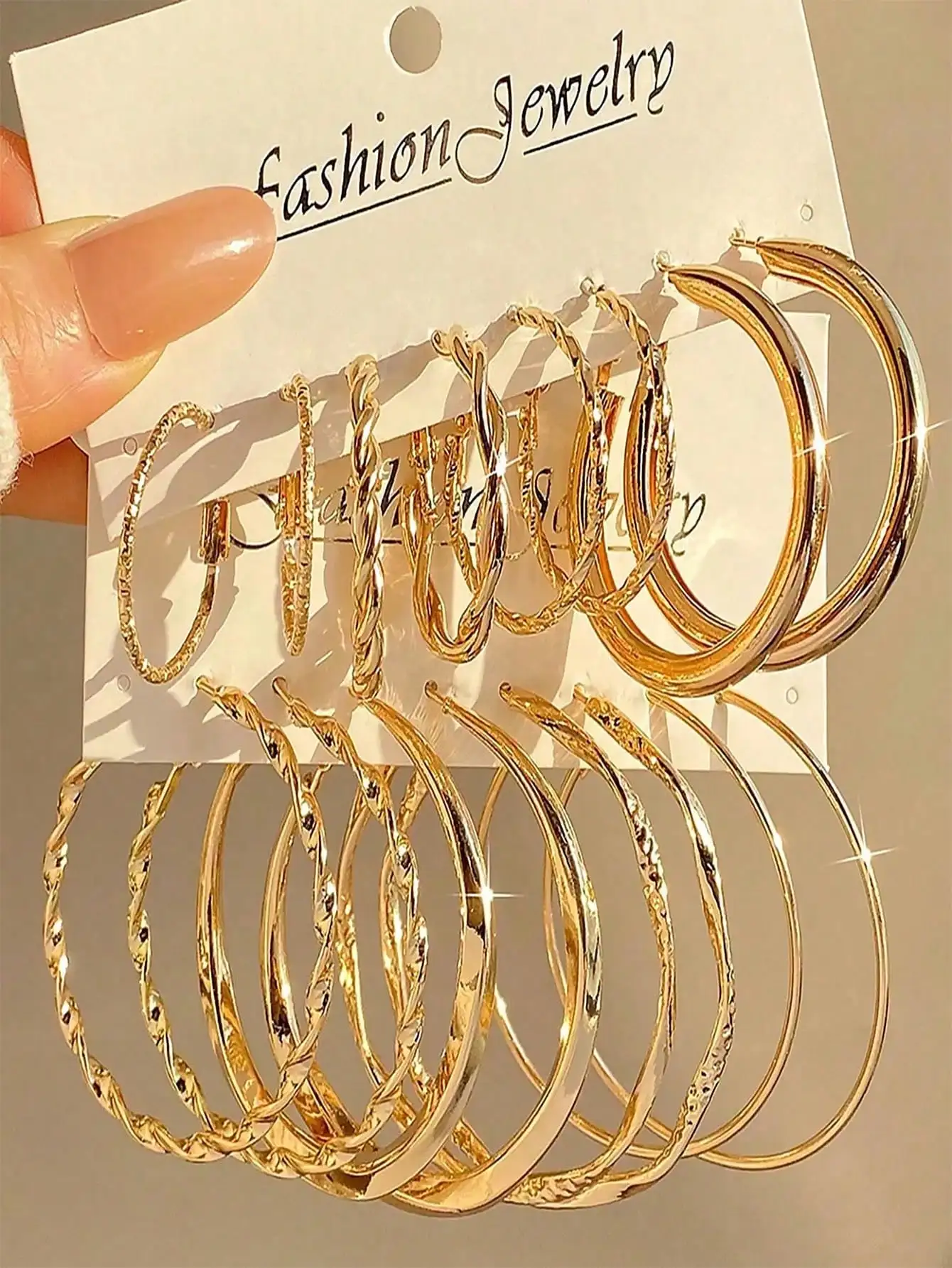 16Pcs Gold Twist Hoop Earrings for Women, Minimalist Fashion Jewelry for Daily & Party Wear
16Pcs Gold Twist Hoop Earrings for Women, Minimalist Fashion Jewelry for Daily & Party Wear