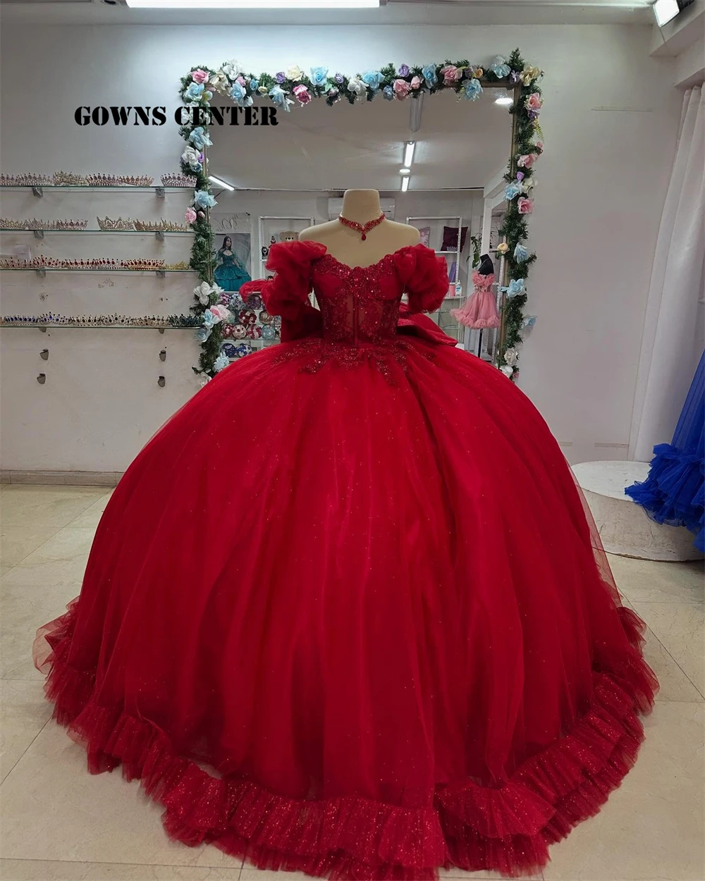 Red Puff Ruched Train Ball Gown Quinceanera Dress With Bow Beaded Appliques Sweet 15 Vestidos De 15 Años Mexica Customized
Red Puff Ruched Train Ball Gown Quinceanera Dress With Bow Beaded Appliques Sweet 15 Vestidos De 15 Años Mexica Customized