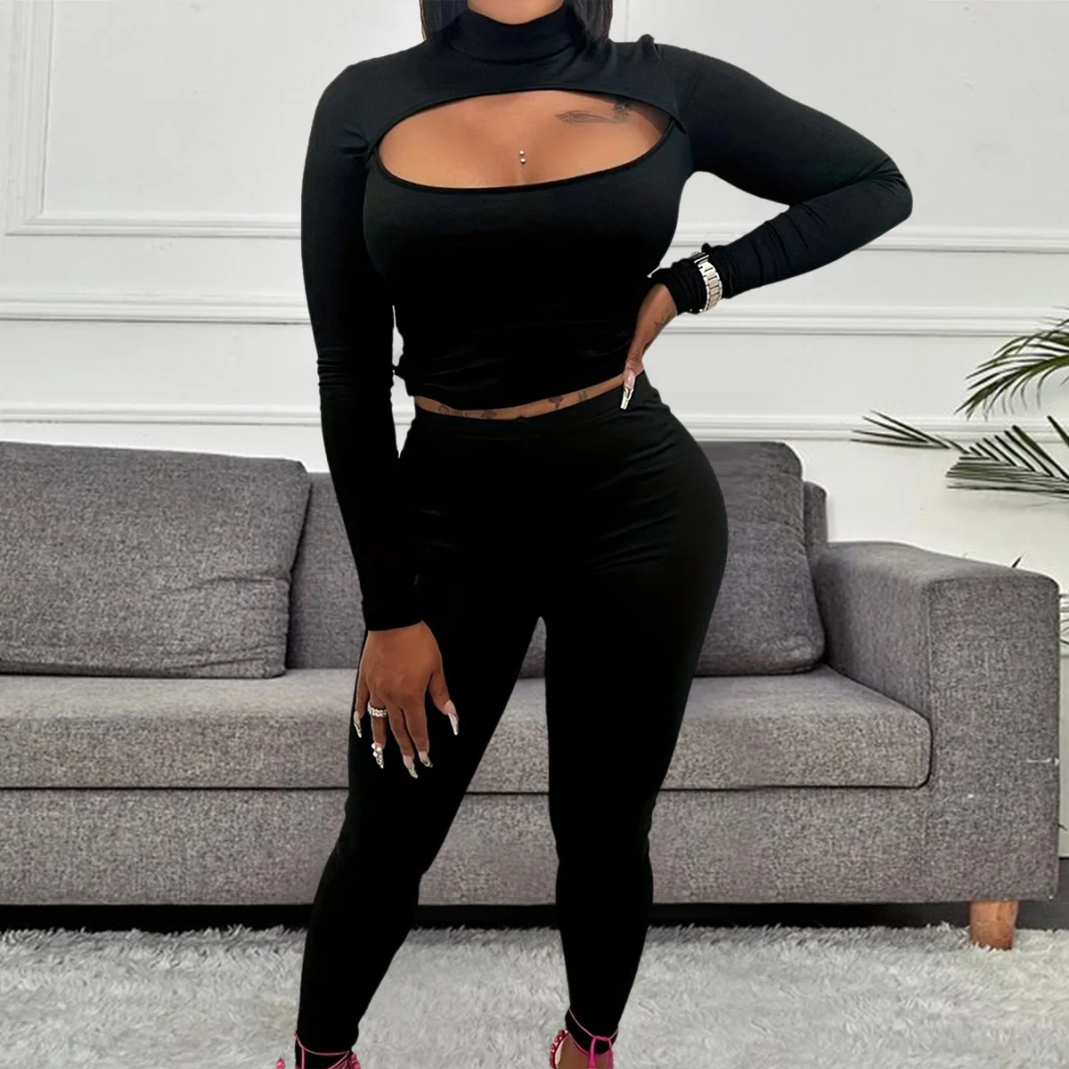 S390920 Tight And Sexy Chest Revealing Base Shirt Long Sleeved Slim Fit Pants Set For Women
S390920 Tight And Sexy Chest Revealing Base Shirt Long Sleeved Slim Fit Pants Set For Women