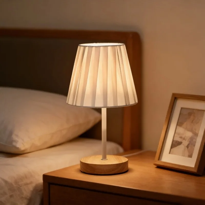 USB Vintage Wooden Bedside Table Lamp Fabric Lampshade Desk Lamp Modern Simple Night Light for Bedroom Living Room Home Decor
USB Vintage Wooden Bedside Table Lamp Fabric Lampshade Desk Lamp Modern Simple Night Light for Bedroom Living Room Home Decor