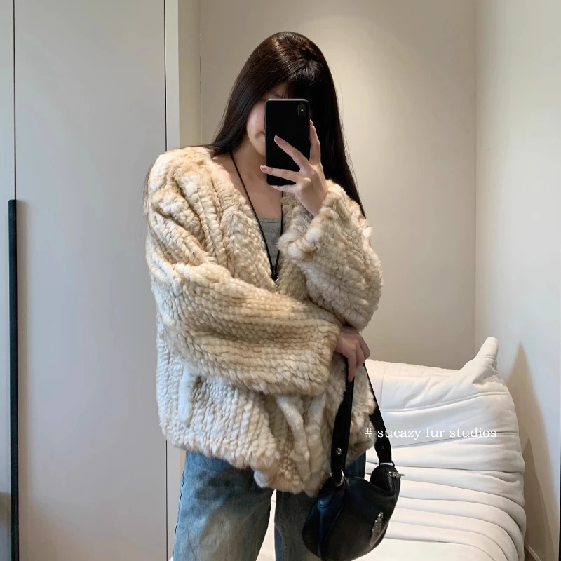 New Real Genuine Natural Knitted Rex Rabbit Fur Coat Women's Fashion Knitted Thick Female Warm Luxury Fur Outerwear Jackets
New Real Genuine Natural Knitted Rex Rabbit Fur Coat Women's Fashion Knitted Thick Female Warm Luxury Fur Outerwear Jackets