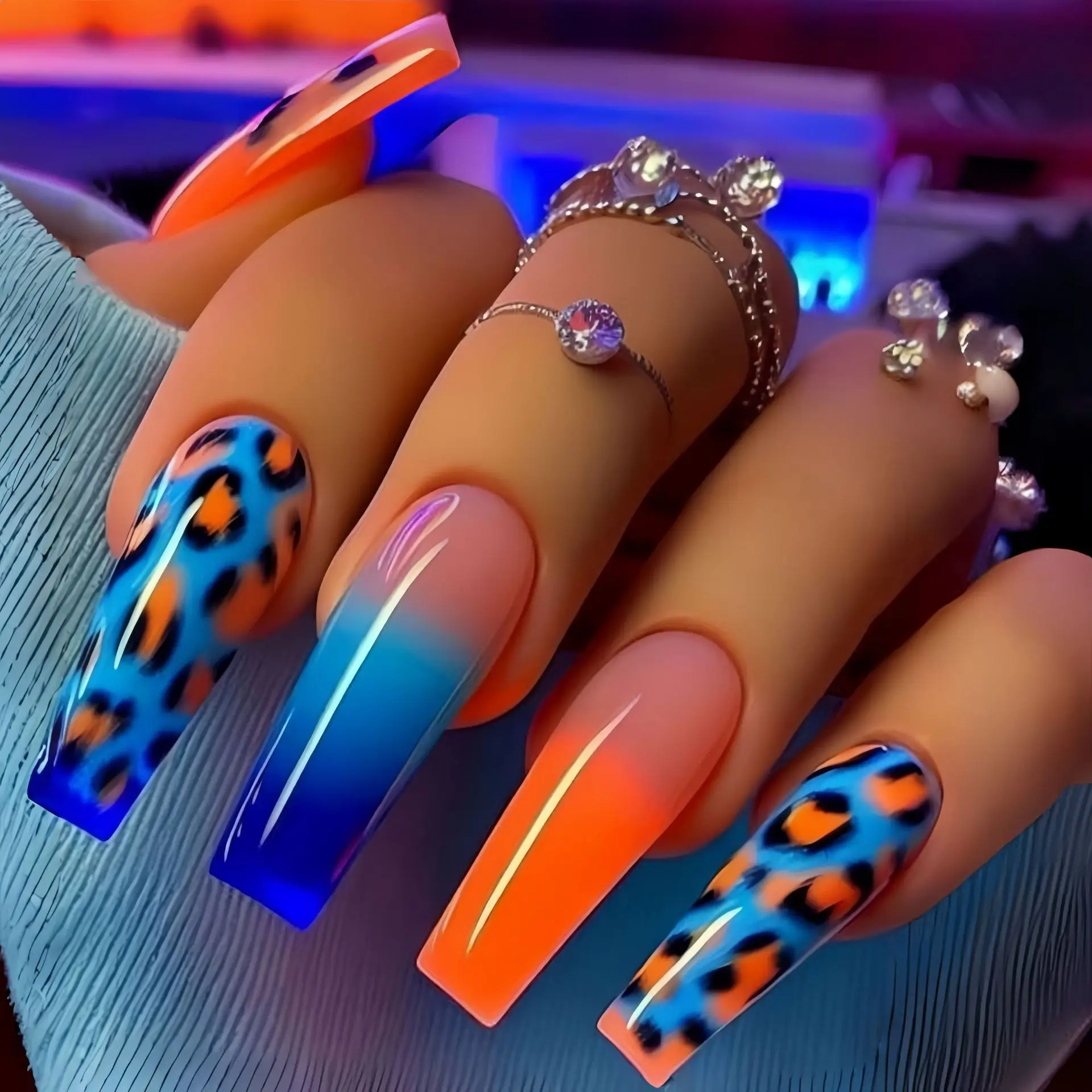 Long Ballet Nail Blue Leopard Print French Fake Nail Light Pink Fairy European and American Nail Piece Detachable Wearable Nail
Long Ballet Nail Blue Leopard Print French Fake Nail Light Pink Fairy European and American Nail Piece Detachable Wearable Nail