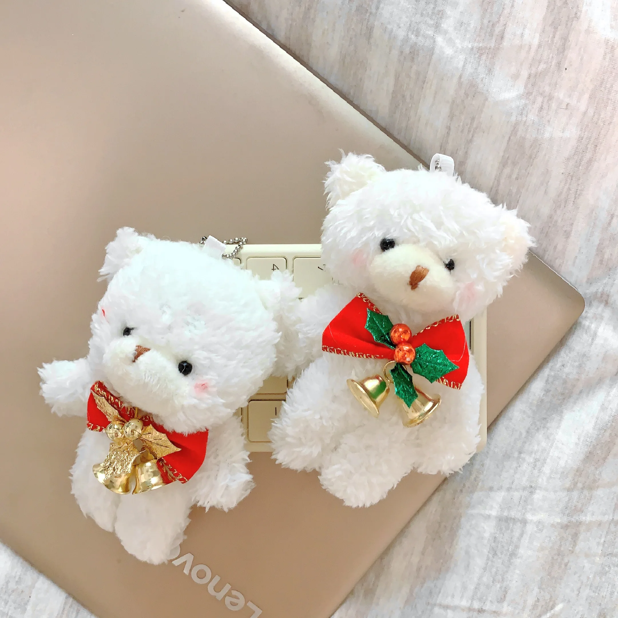 20pcs Teddy Bear Plush Toy keychain Soft Mini Teddy Bear Doll Christmas Bell Bear Party Wedding Keychain Pendant Girl Small Gift
20pcs Teddy Bear Plush Toy keychain Soft Mini Teddy Bear Doll Christmas Bell Bear Party Wedding Keychain Pendant Girl Small Gift
