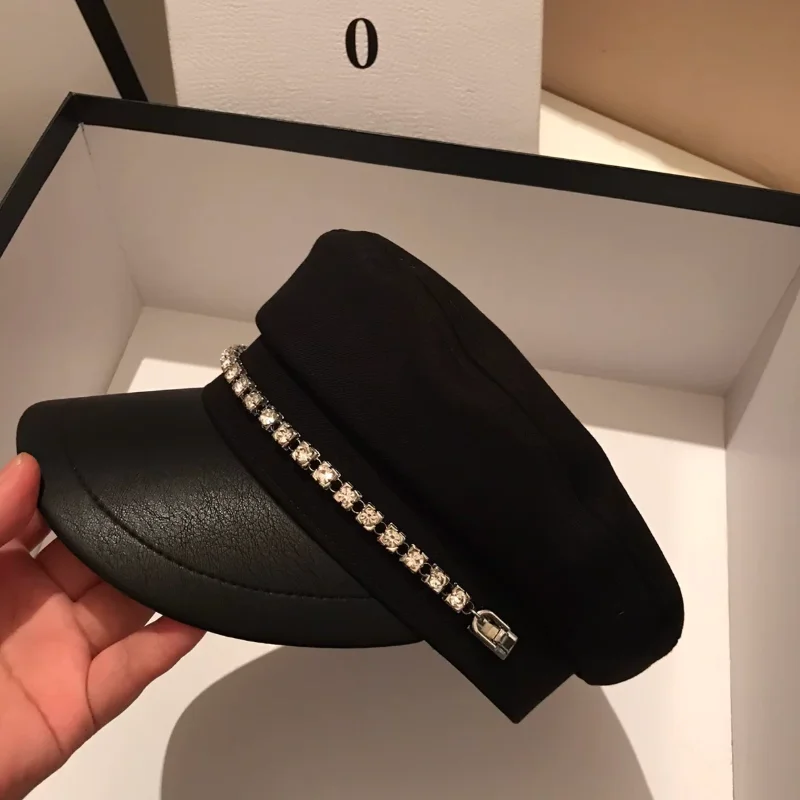 European and American Retro Flat Top Duckbill Hat Women's Korean Version Chain Woolen Beret Hat
European and American Retro Flat Top Duckbill Hat Women's Korean Version Chain Woolen Beret Hat