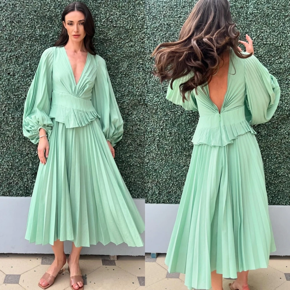 Customized Chiffon Pleat Valentine's Day A-line V-Neck Bespoke Occasion Gown Midi Dresses
Customized Chiffon Pleat Valentine's Day A-line V-Neck Bespoke Occasion Gown Midi Dresses