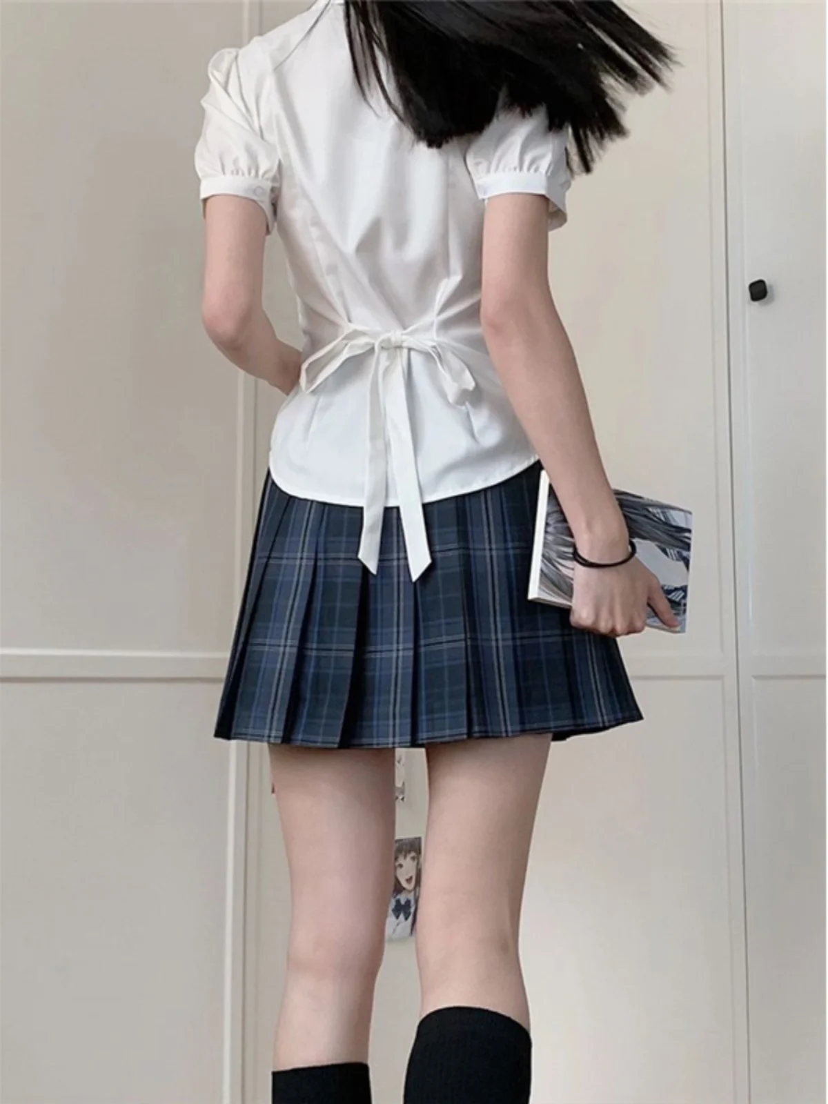 White Waist Pinching Blouse Romantic Coquette Puff Sleeve Corset Design Shirt for Women Indie-Look Ruffle Trim Top
White Waist Pinching Blouse Romantic Coquette Puff Sleeve Corset Design Shirt for Women Indie-Look Ruffle Trim Top