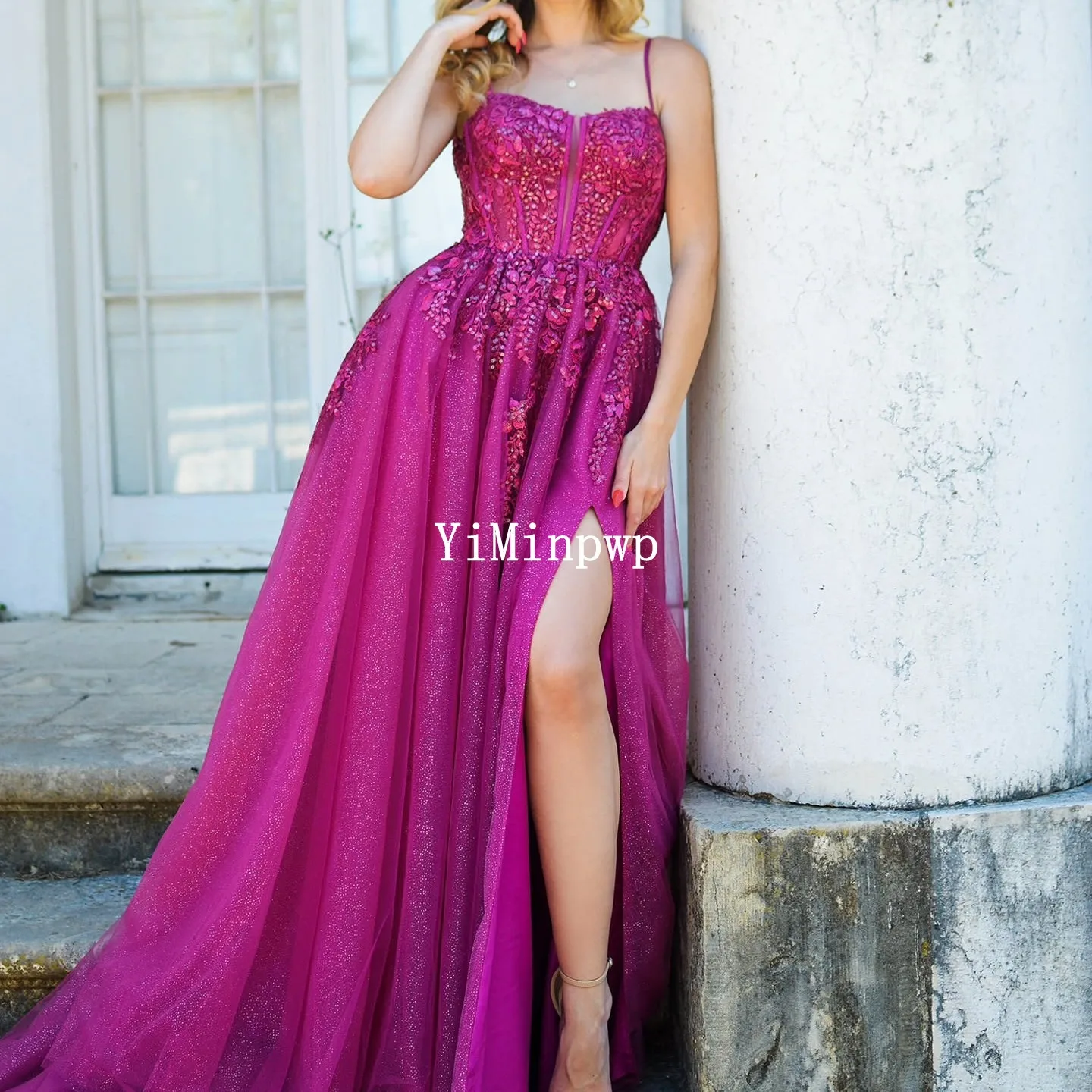 Girls Long Prom Dresses 2025 Spaghetti Strap Backless A-Line Side Split Tulle Sequin Homecoming Graduation Gowns Customized
Girls Long Prom Dresses 2025 Spaghetti Strap Backless A-Line Side Split Tulle Sequin Homecoming Graduation Gowns Customized