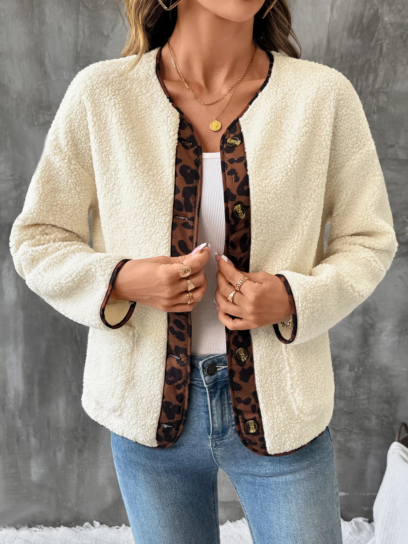 Women's Leopard Print Patchwork Furry Long-Sleeved Coat Trendy Cross-Border Style for Europe And America
Women's Leopard Print Patchwork Furry Long-Sleeved Coat Trendy Cross-Border Style for Europe And America