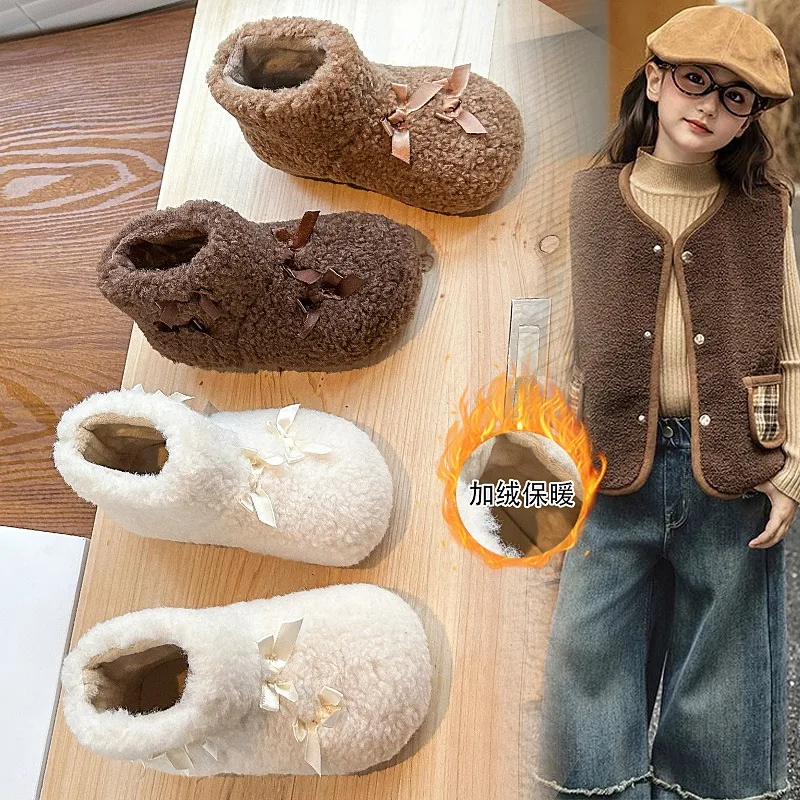 Зима 2025 года, модные и теплые, бестселлеры, новые детские полусапоги, модные бархатные теплые хлопковые ботинки с бантом для девочек
Зима 2025 года, модные и теплые, бестселлеры, новые детские полусапоги, модные бархатные теплые хлопковые ботинки с бантом для девочек