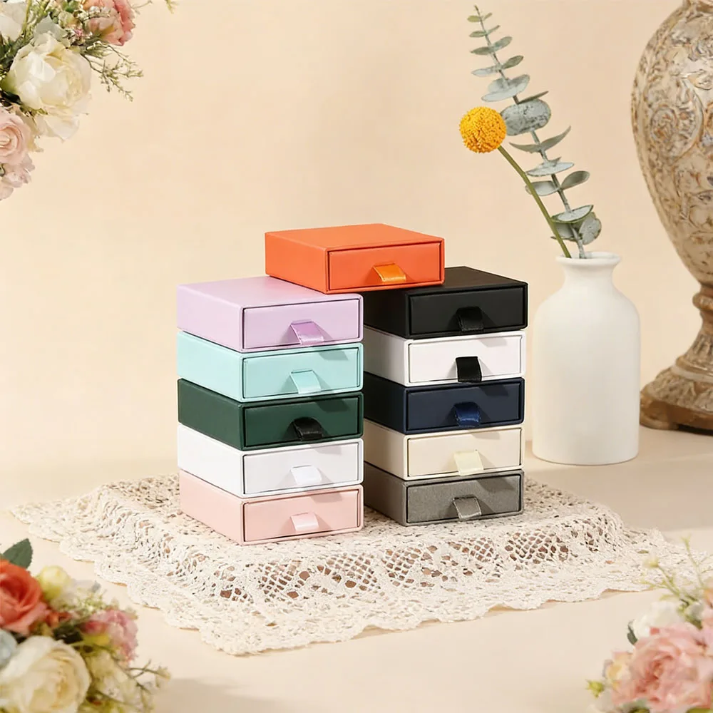 24pcs Cardboard Jewelry Gift Necklace Ring Stud Earring Drawer Box Package Slide Paper Box with Black Foam for Jewelry Packaging
24pcs Cardboard Jewelry Gift Necklace Ring Stud Earring Drawer Box Package Slide Paper Box with Black Foam for Jewelry Packaging